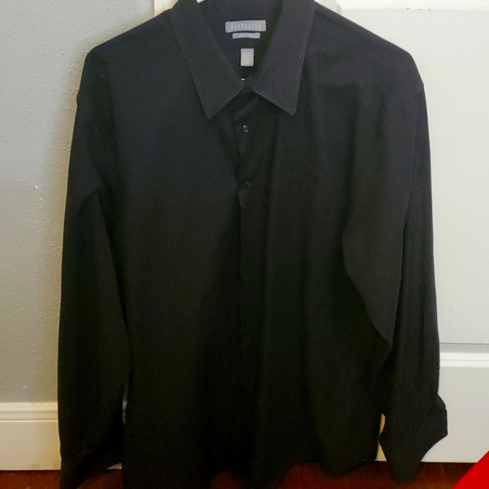 17 1/2 34/35 Fitted Satin Stripe Van Heusen Button up